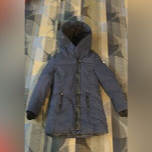 Woman’s oxygen winter jacket